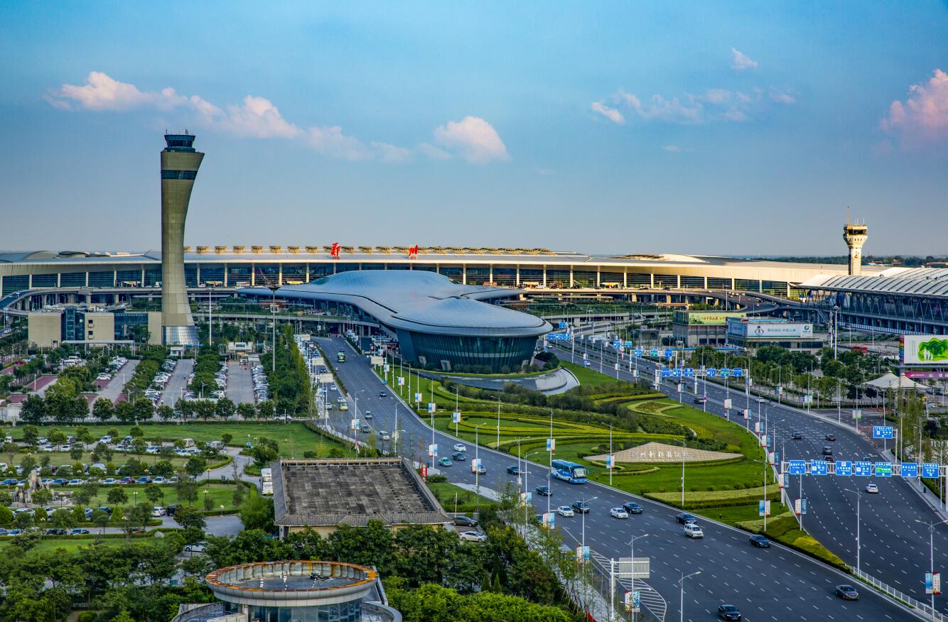 郑州航空港实验区构建航空 高铁“双枢纽”一体联动